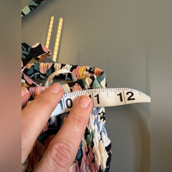 Strappy halter peek a boo back multicolour floral print mini Dress size Small - Picture 2 of 4